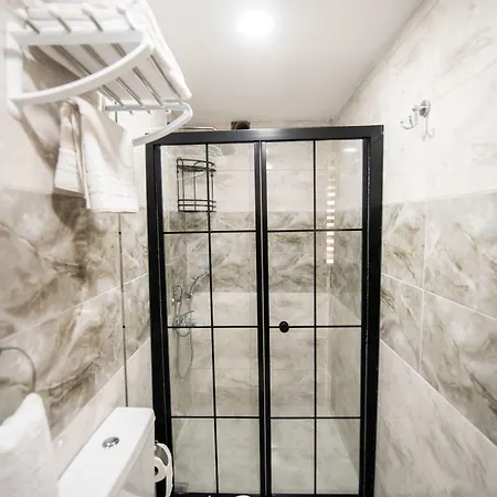 Galapera فندق 3*